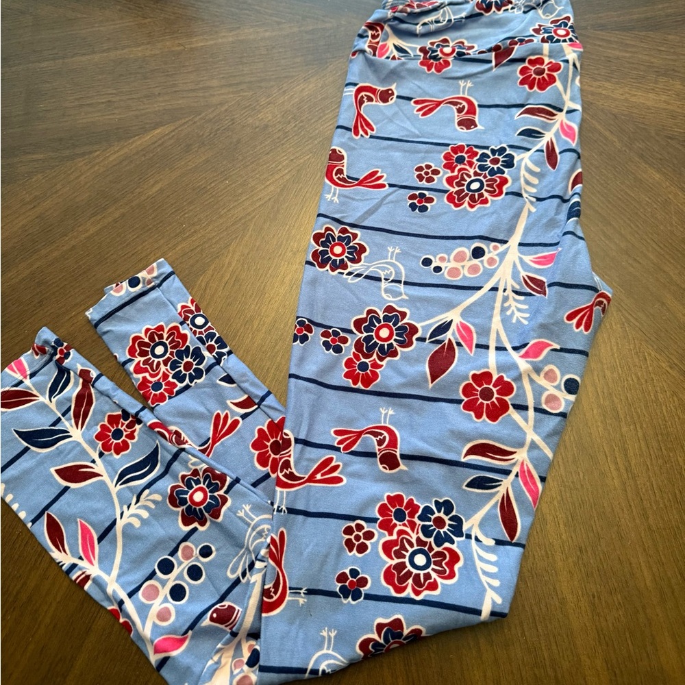 LuLaRoe Tall and Curvy Leggings
